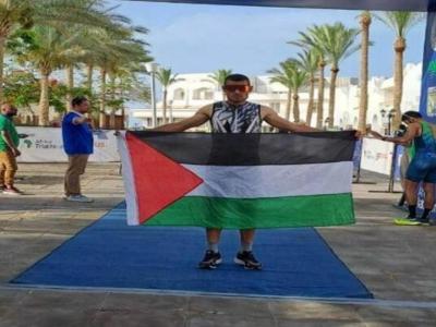 الللاعب